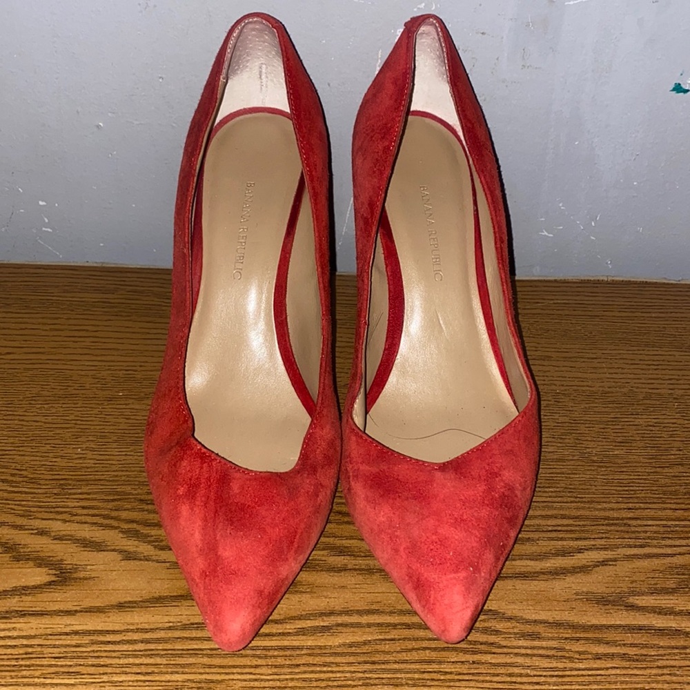 Banana Republic Heels Red size 7.5 Women’s